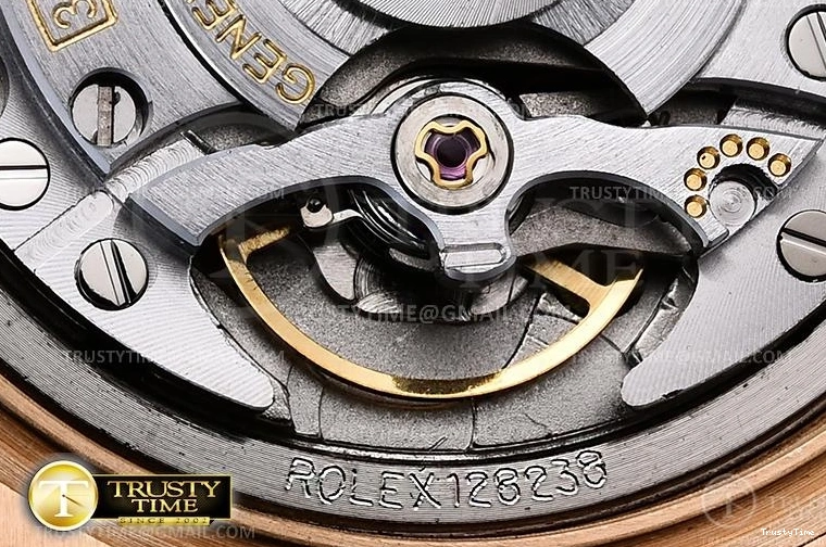 1202 RDD0223A – DayDate 36mm Packable 702